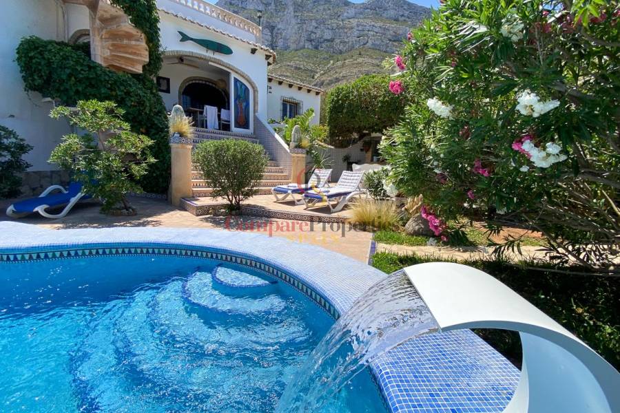 Sale - Villa - Dénia - Montgo