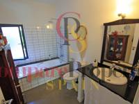 Sale - Villa - Orba Valley - Casco urbano