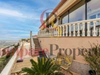 Venta - Villa - Dénia