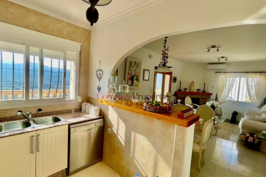 Sale - Villa - Jalon Valley - Valley / Urbanización