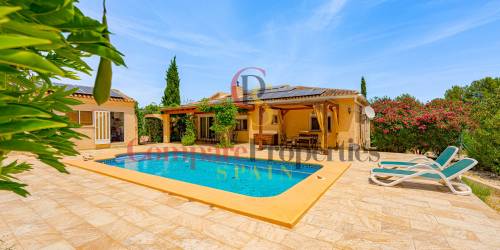Villa - Sale - Jalon Valley - Comunidad valenciana