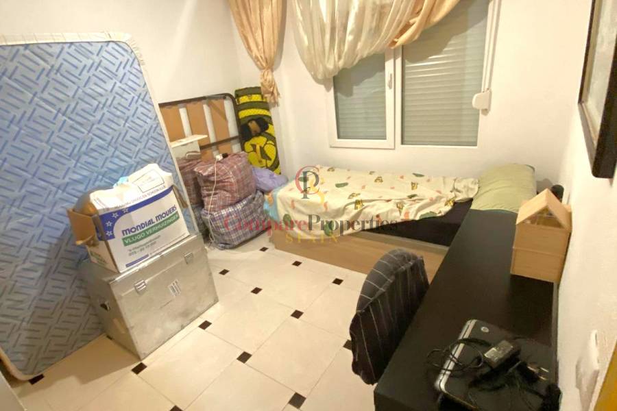 Sale - Apartment - Dénia