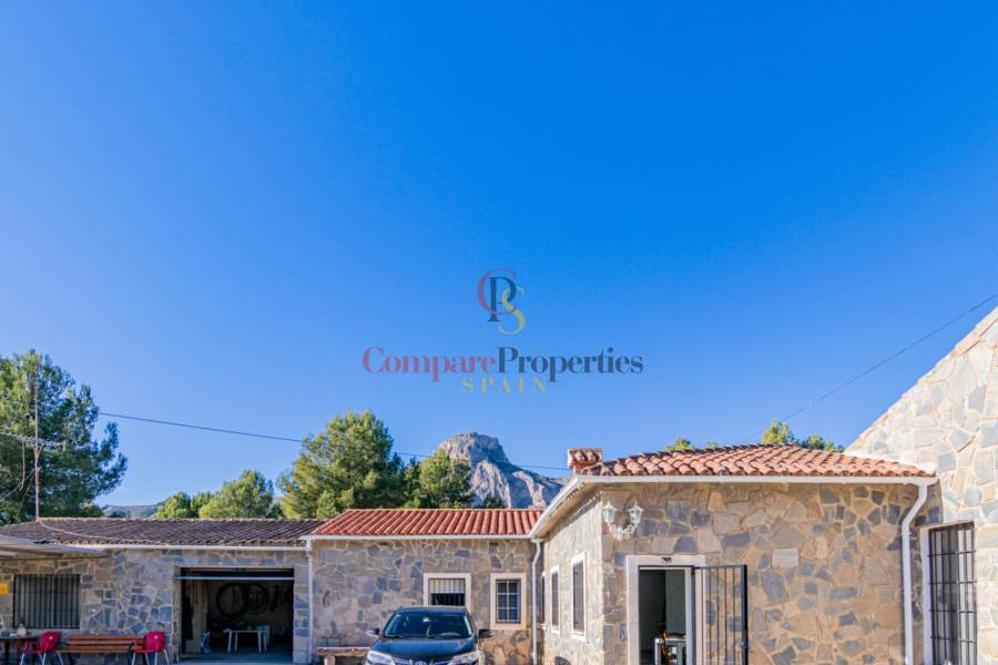 Sale - Villa - La Nucia