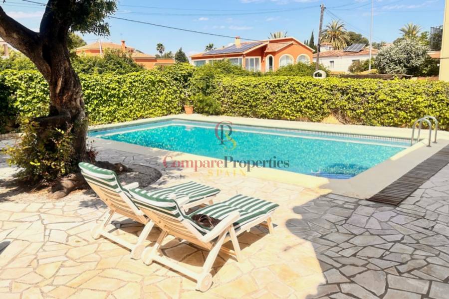 Sale - Villa - Dénia - Las Rotas