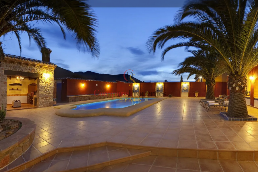 Verkauf - Villa - Jalon Valley - Jalon