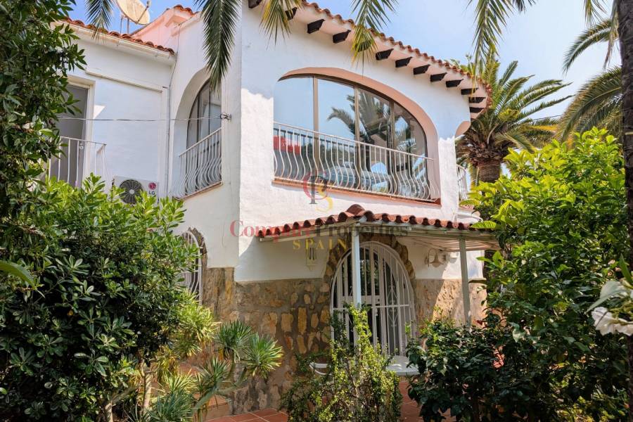 Sale - Semi-Detached Villa - Moraira - La sabatera