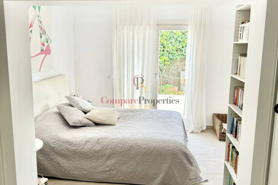 Sale - Villa - Jávea