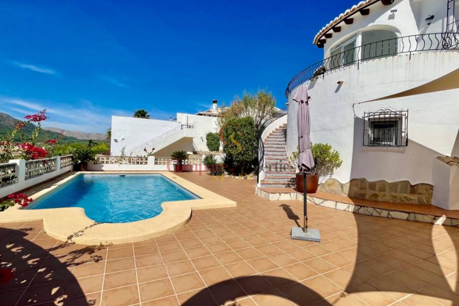 Sale - Villa - Jalon Valley - Valley / Urbanización