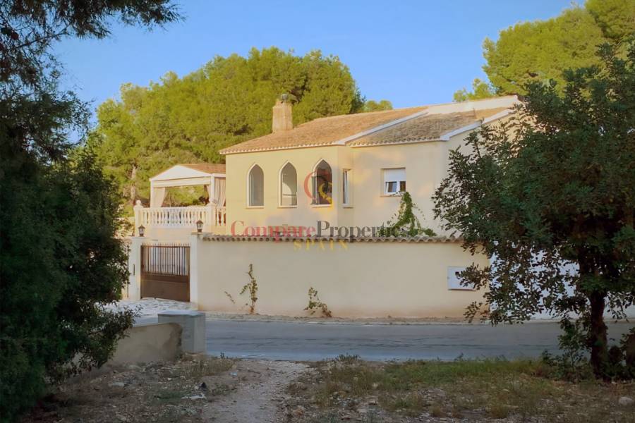 Venta - Villa - Albir