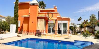 Villa - Sale - Dénia - Montgo
