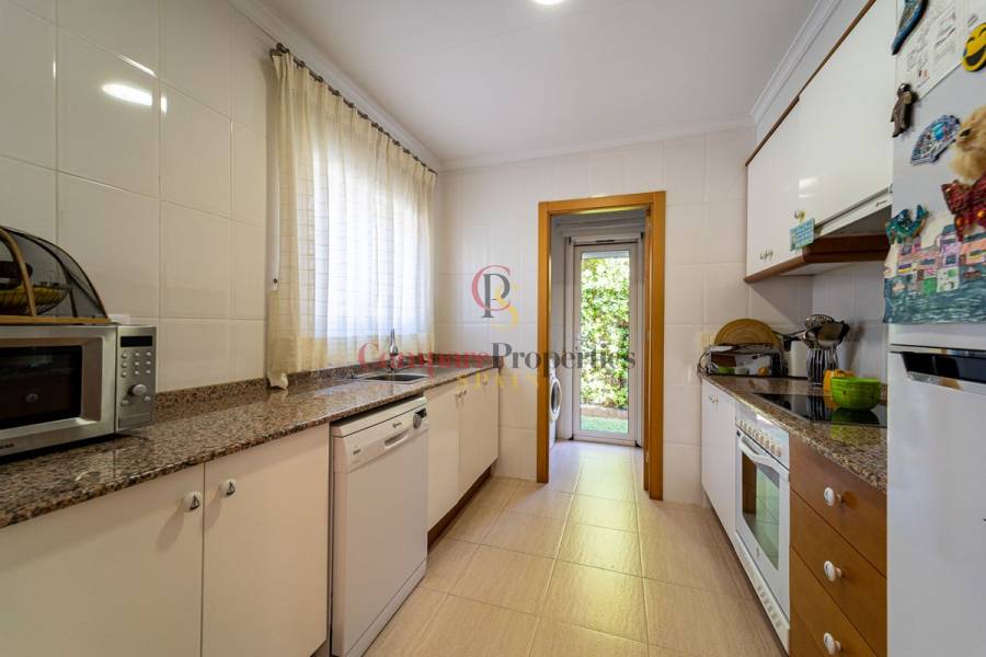 Sale - Villa - Dénia - Montgo