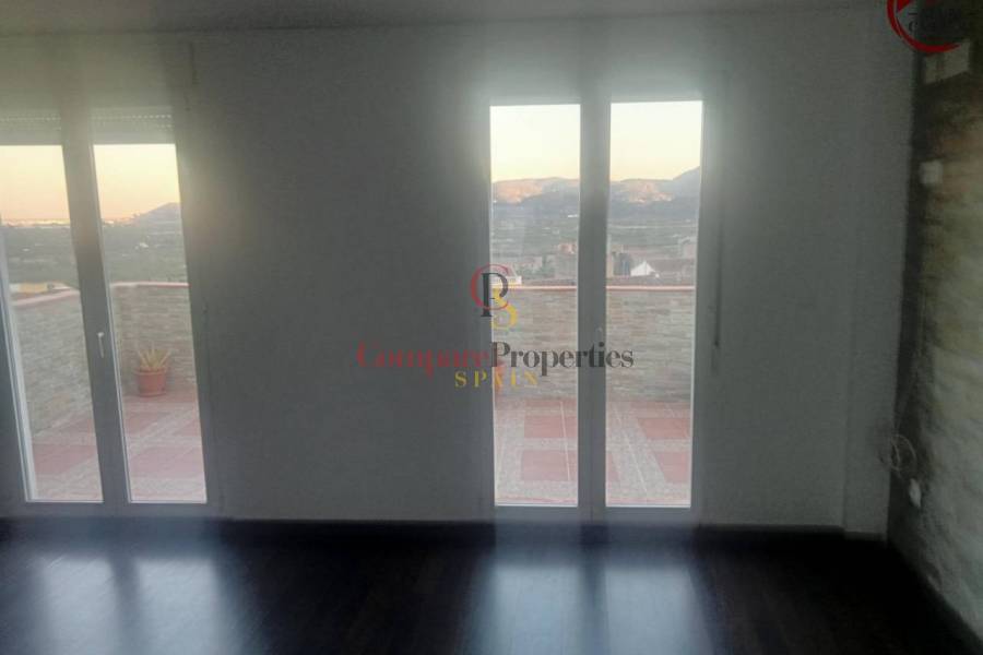 Sale - Apartment - Ador - 