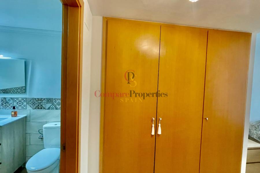 Sale - Apartment - Jalon Valley - Ciudad