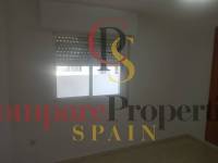 Sale - Apartment - Oliva - 