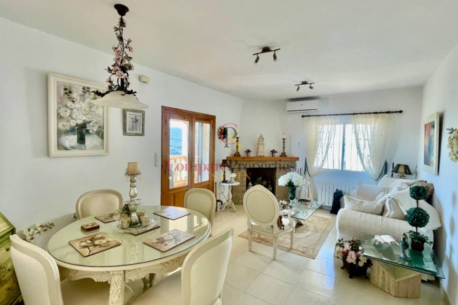 Sale - Villa - Jalon Valley - Valley / Urbanización