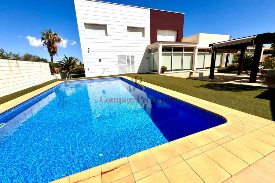 Venta - Villa - La Nucia - Nou Espai