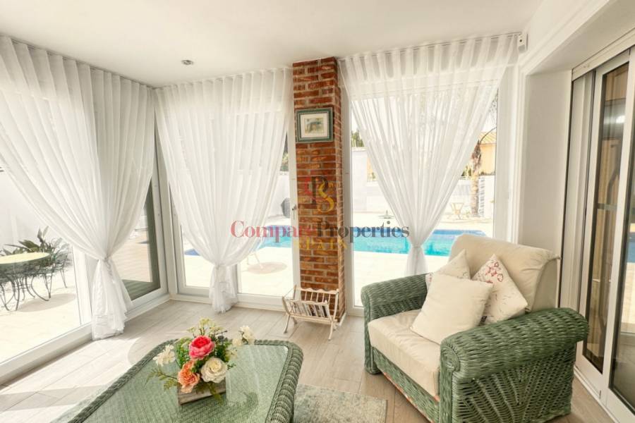 Sale - Villa - Dénia - Montgo