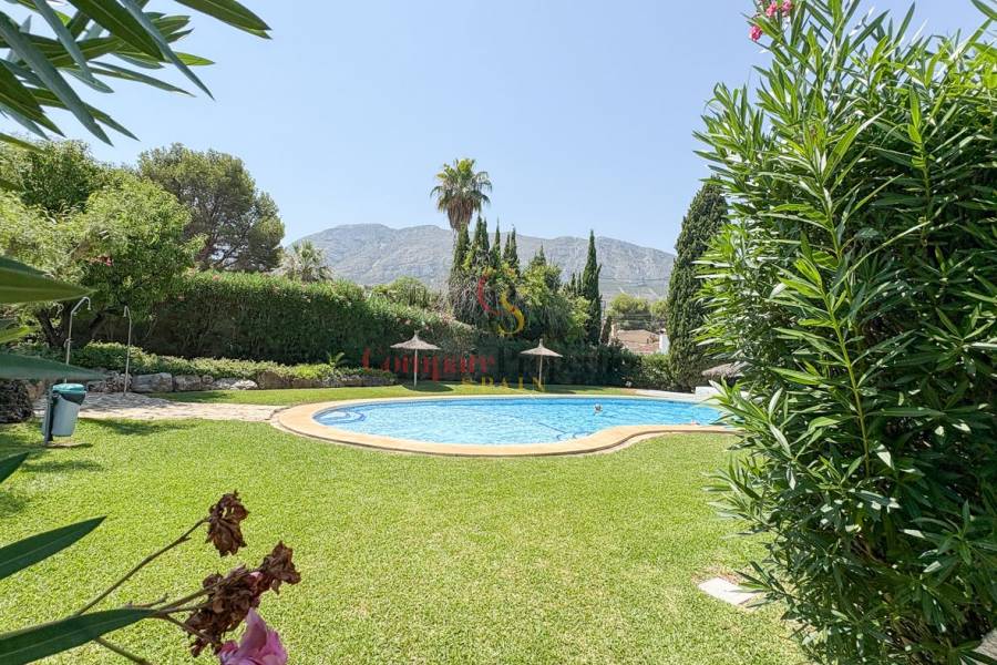 Venta - Semi-Detached Villa - Dénia - Montgo