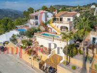 Sale - Villa - Jalon Valley - Valley / Urbanización