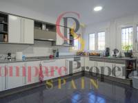 Venta - Villa - Dénia