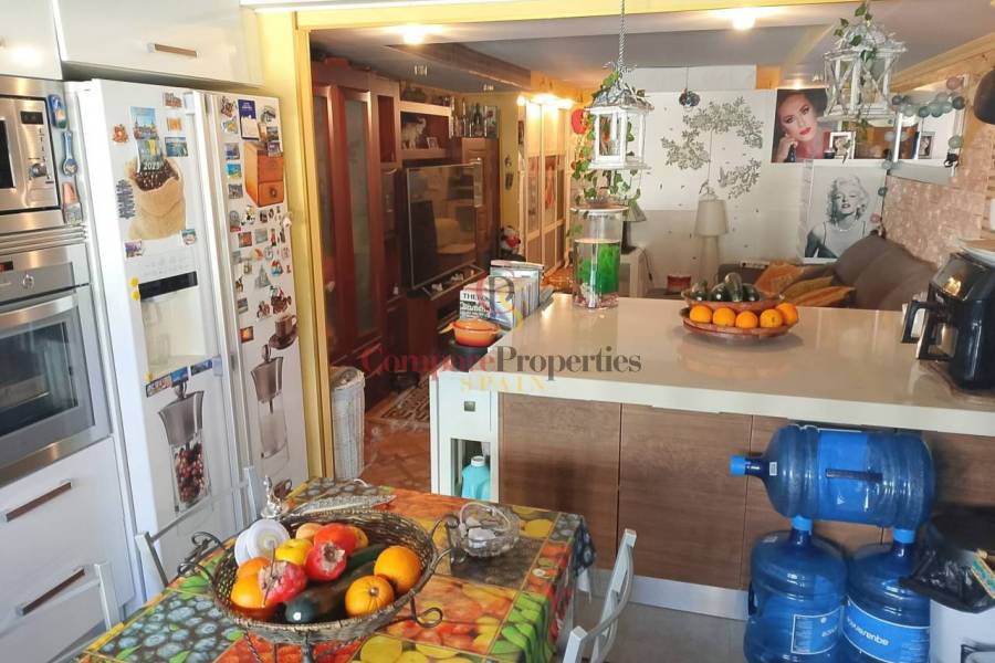 Sale - Apartment - Oliva - 