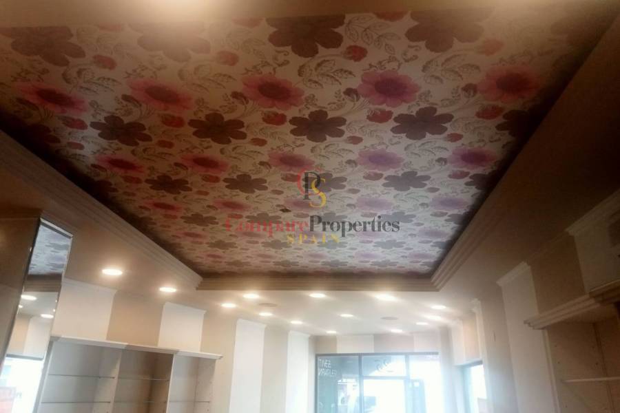 Sale - Apartment - Oliva - 
