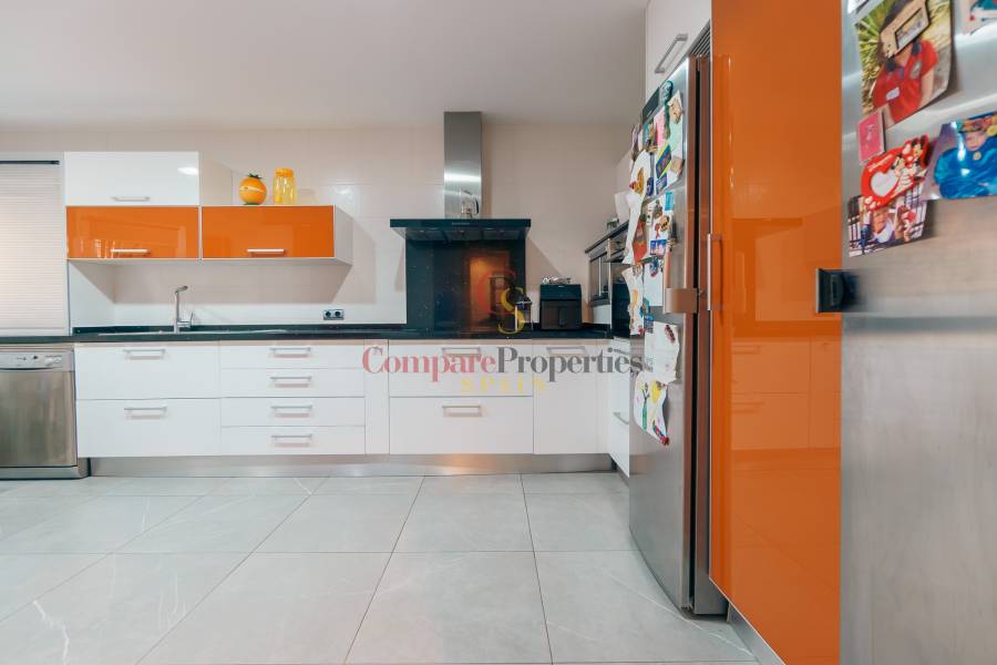 Venta - Villa - Benidorm