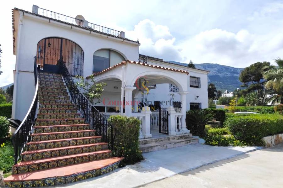 Sale - Villa - Dénia