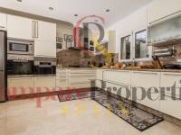 Venta - Villa - Dénia