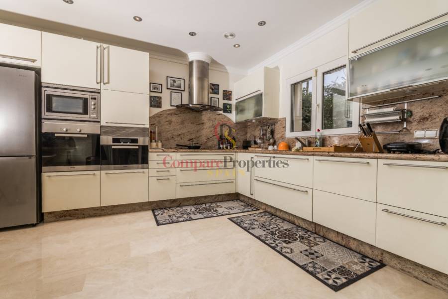 Venta - Villa - Dénia