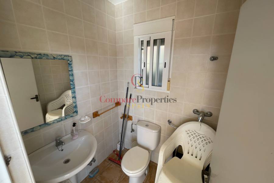 Sale - Villa - Albatera
