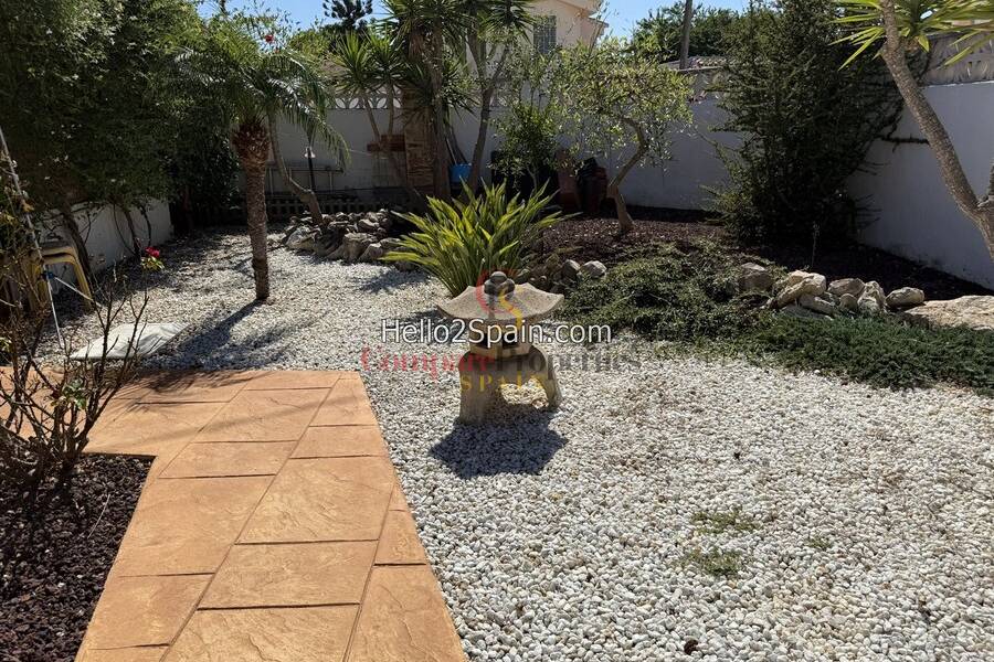 Sale - Villa - Dénia