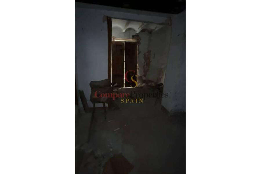 Sale - Apartment - Oliva - 