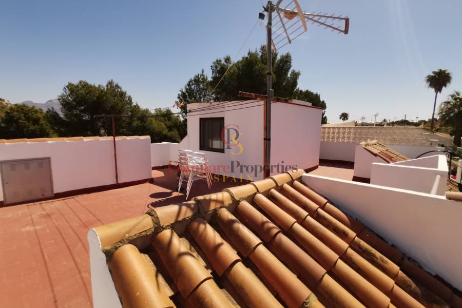 Venta - Semi-Detached Villa - La Nucia - Centro