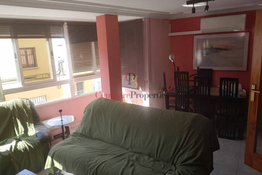 Sale - Apartment - Oliva - 