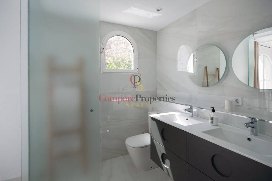 Venta - Townhouses - Oliva