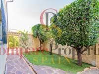 Sale - Villa - La Nucia - Pueblo