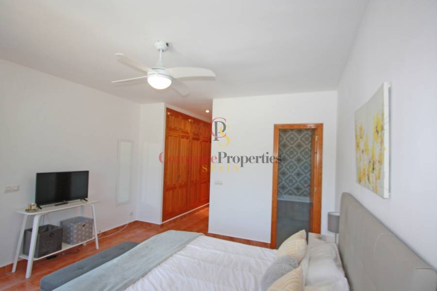 Venta - Villa - Jalon Valley - Jalon