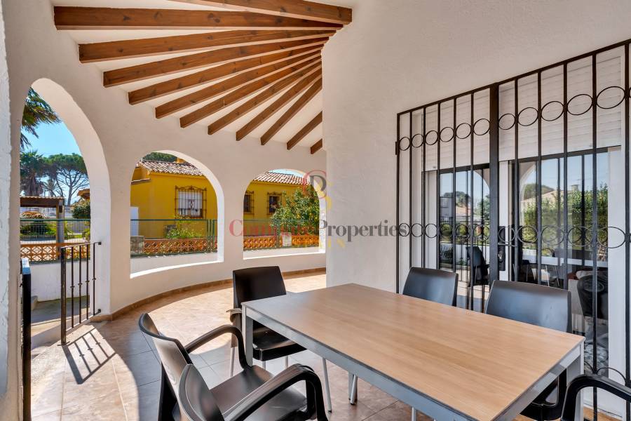 Sale - Villa - Dénia - 