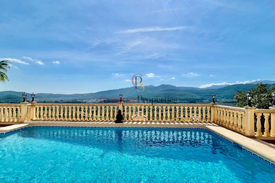 Sale - Villa - Jalon Valley - Valley / Urbanización