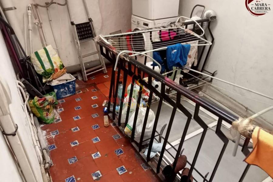 Sale - Apartment - Oliva - 