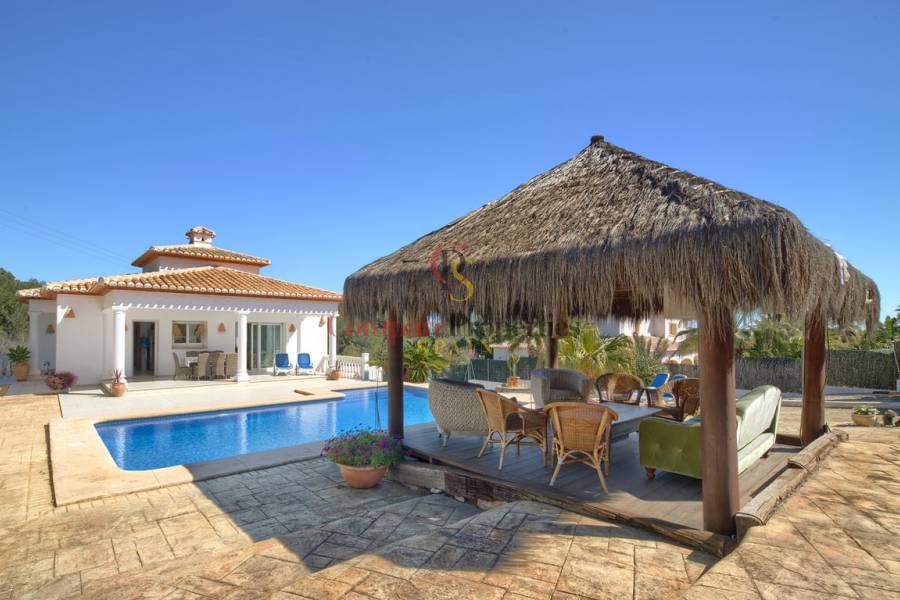 Sale - Villa - Jávea