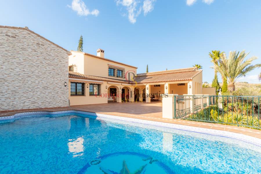 Sale - Villa - Benissa