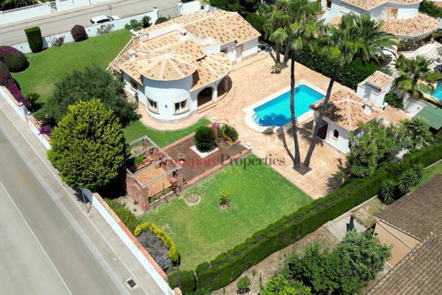 Sale - Villa - El Vergel - 