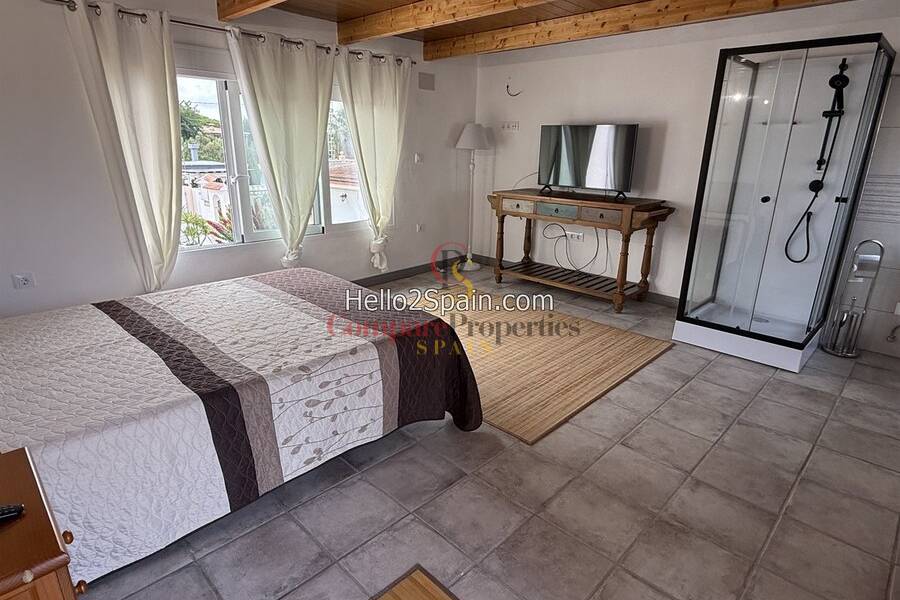 Sale - Villa - Dénia