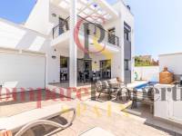 Venta - Villa - Albir