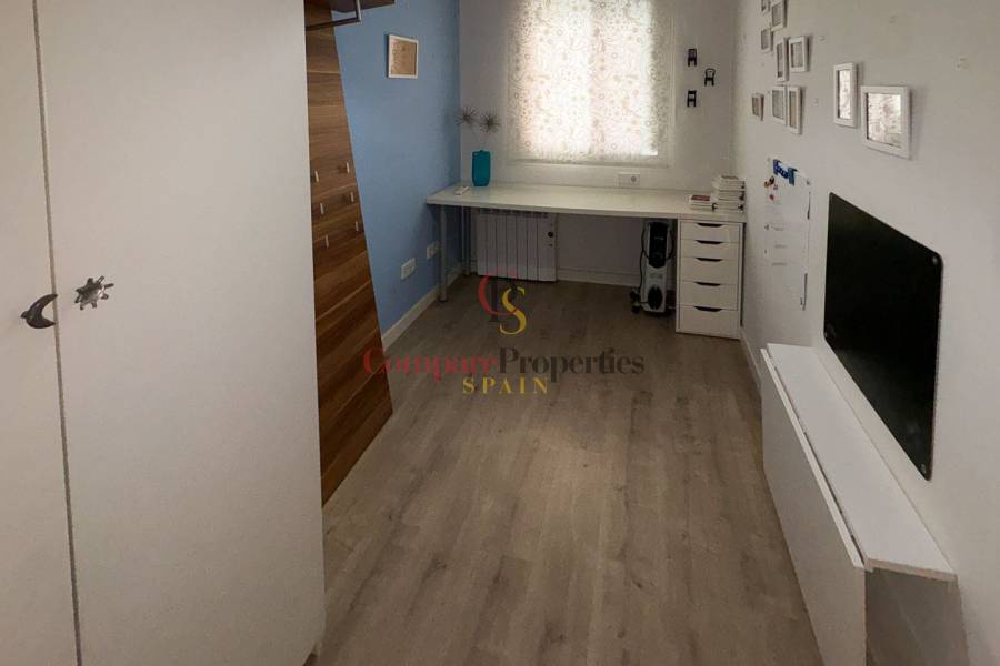 Verkoop - Apartment - Dénia - Casco urbano