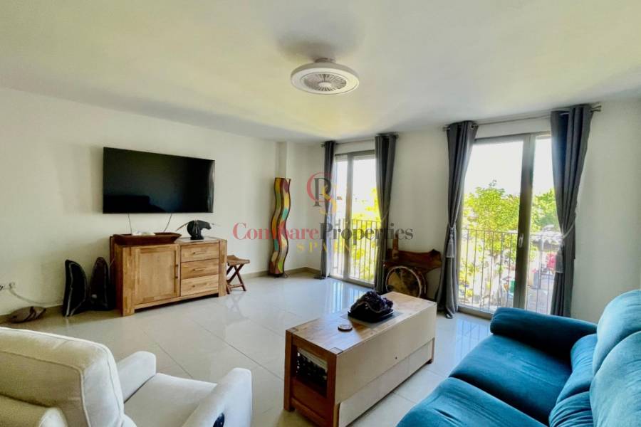 Sale - Apartment - Jalon Valley - Ciudad