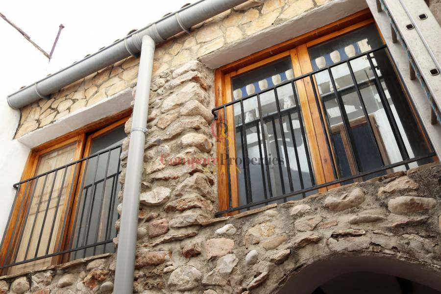 Sale - Townhouses - Jalon Valley - 