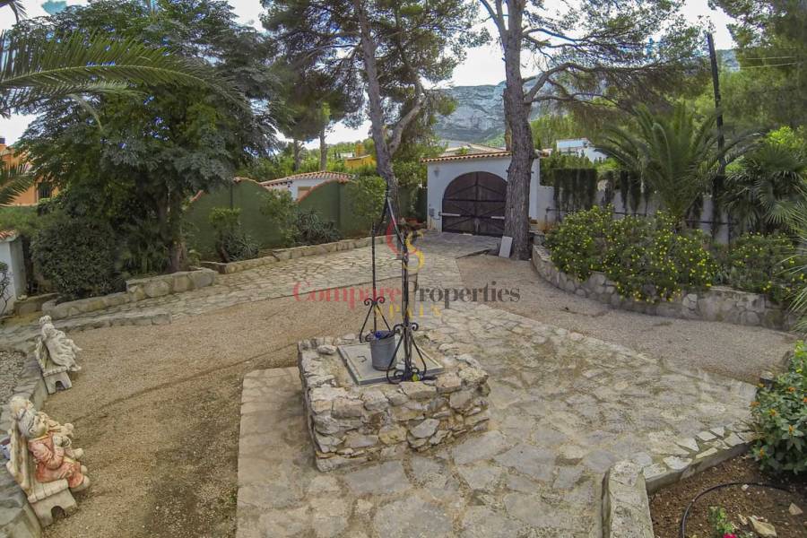 Sale - Villa - Dénia